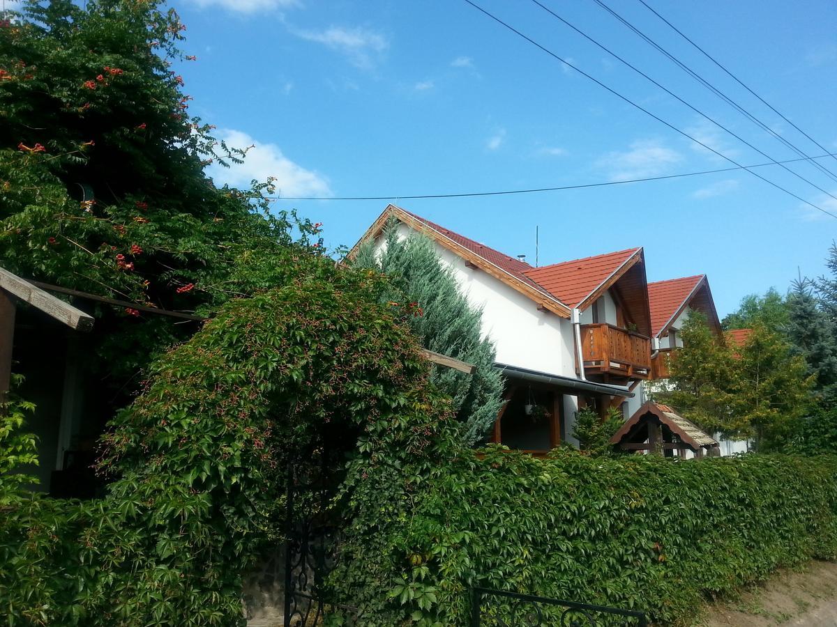 Felso Fogado Bed & Breakfast Felsotold Exterior photo